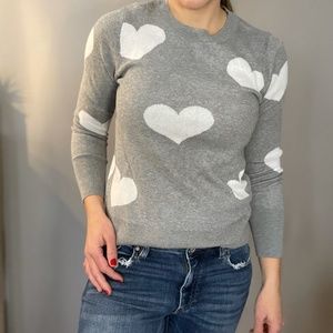 TIME AND TRU HEART SWEATER